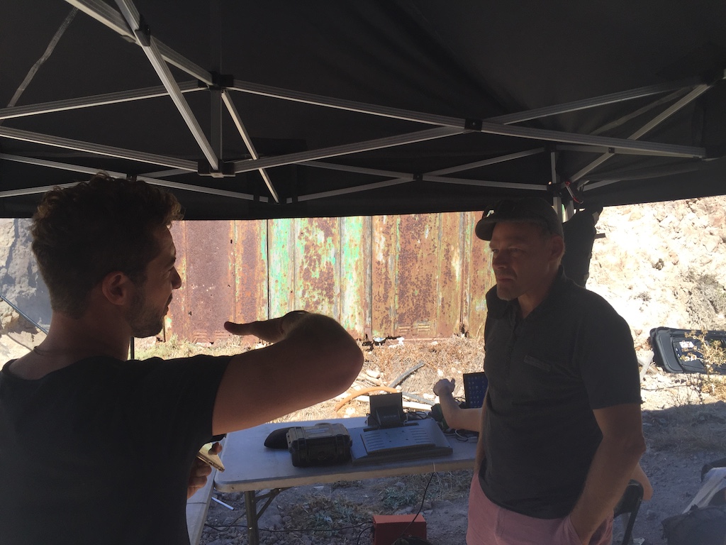 David Bisbal talking with American filmmaker Scott Rhea during the shoot of the music video `Antes que no´
